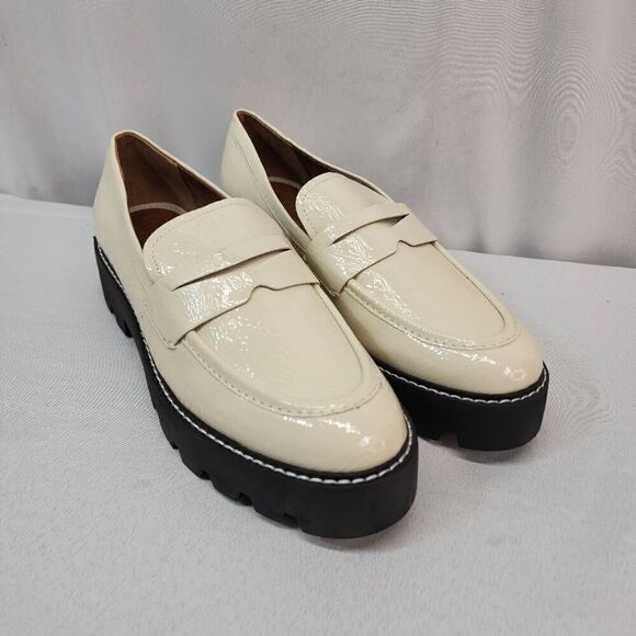 Franco Sarto Size 10 Balin Lug Sole Penny Loafer Putty Patent Vegan Leather Crea